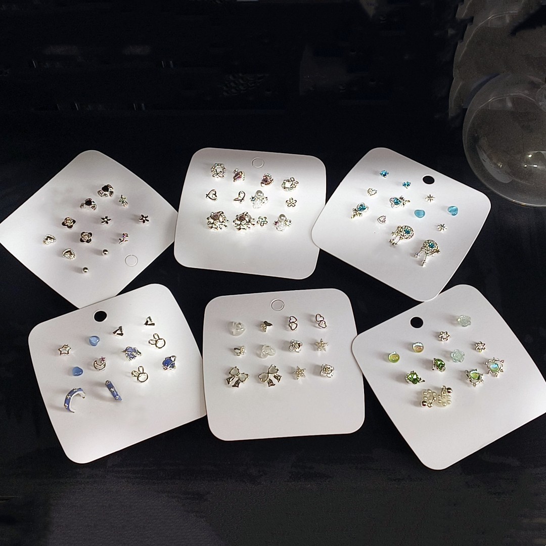 Sweet and Cool Aurora Heart Set Earrings, versatile earrings for women, simple, small and exquisite new pendant earrings details Picture