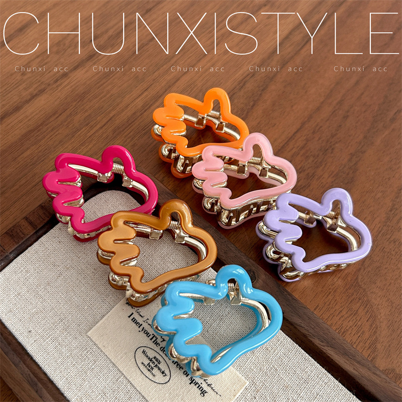 YD Italian style creative palm ~ Simple and high-end acetate claw clip, small hair volume, medium and short hair shark clip Specification drawing
