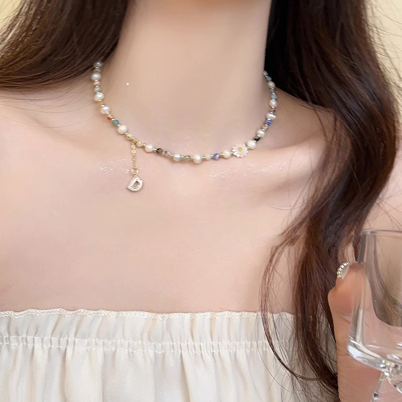 Colorful Daisy letter pearl beaded necklace for women, 2023 new trendy spring and summer necklace, forest-themed sweet collarbone chain details Picture