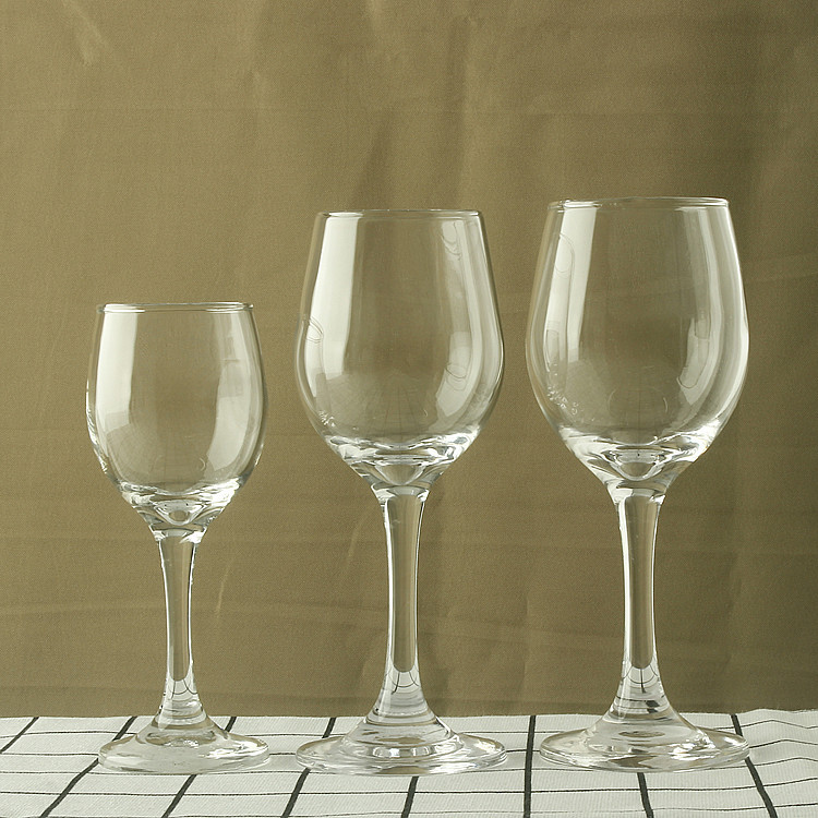 Wholesale thickened glass wine glasses, bar, hotel, household highball glasses, transparent wine glasses with logo printing Application Scenario