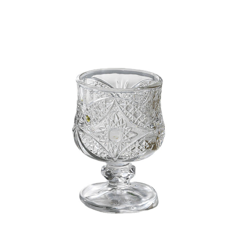 Engraved glass cups, creative mini fruit wine glasses, tall sweet wine glasses, retro and exquisite, high appearance level small wine glasses, one-sip cups Item Picture