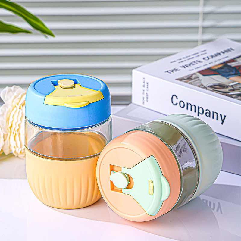 In-stock wholesale of women's water cups, vitality straw cups, 320ml office drinking cups, gift items, and tea brewing water cups Application Scenario