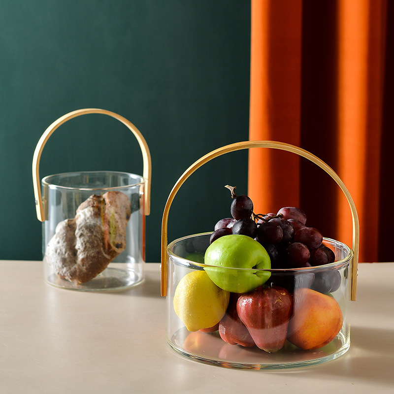 Household glass transparent fruit basket, hand-held red wine and champagne bucket, bar and ktv ice cube bucket, chilled beer and fruit wine bucket Application Scenario