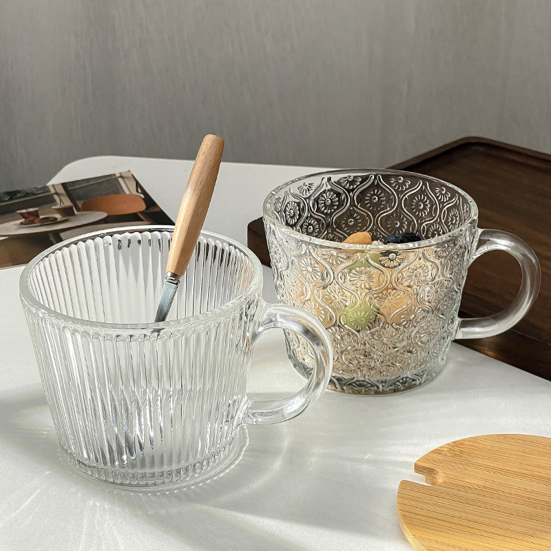 Simple striped milk cup with handle, Ins-style retro iced coffee cup, breakfast oat juice cup full figure