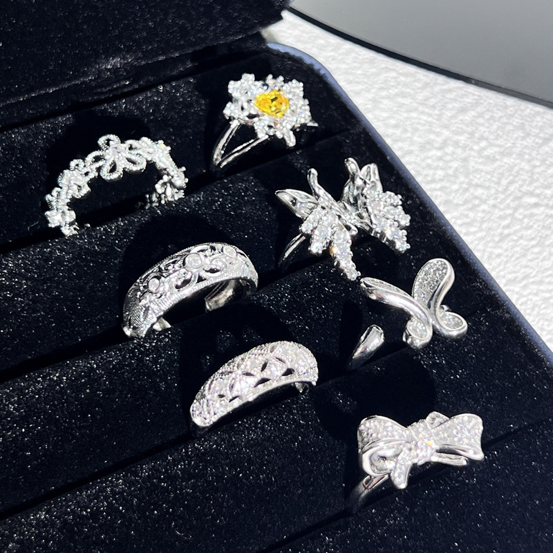 Cross-border best-selling bow ring, women's light luxury brushed high-end, open best friend index finger ring, niche retro ring Application Scenario