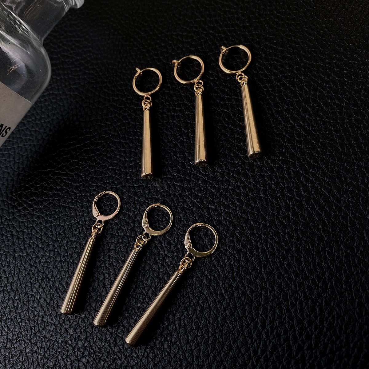 Zoro stud earrings, Zoro earrings without ear holes, men's One Piece style, 2025 new trendy and unique ear clips for women Specification drawing