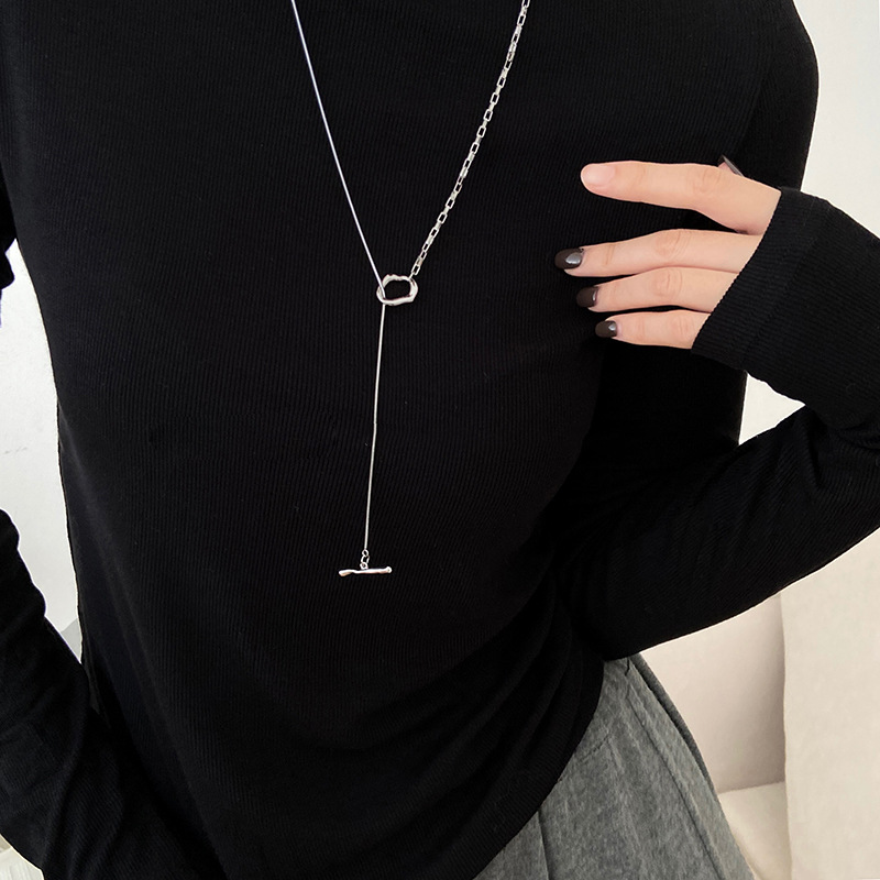 Silver patchwork ot buckle necklace for women, new hip-hop and hot girl sweater chain, stylish long hoodie chain wholesale Specification drawing