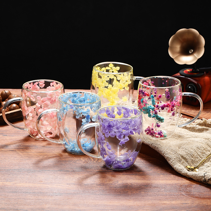 New product, popular petal new style cup, high appearance level, cross-border real flower double-layer glass cup, creative high borosilicate glass cup Application Scenario