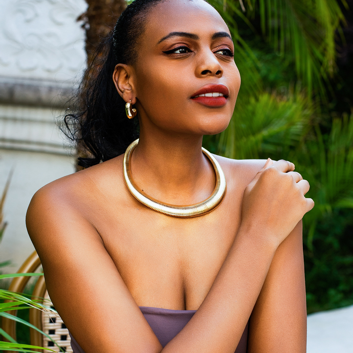 European and American cross-border jewelry: Simple and fashionable, multi-layer choker, exaggerated and individualistic style snake bone necklace full figure