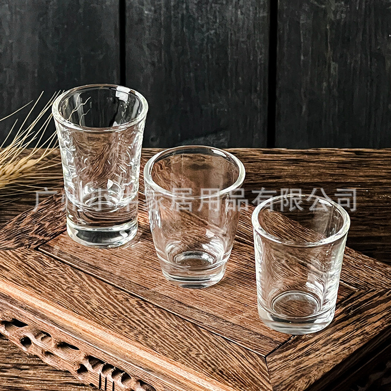 Creative bullet cup, unique "Heaven Round and Earth Square" shape, novel and peculiar bullet small wine cup, medicine wine cup with logo printing Application Scenario