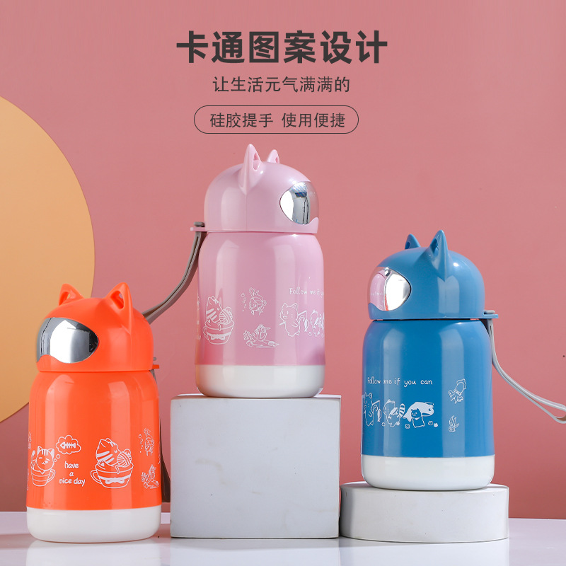 Creative Maneki Neko cartoon water cup, glass water cup, ground promotion small gift cup, double-layer advertising glass cup, internet-famous water cup Application Scenario