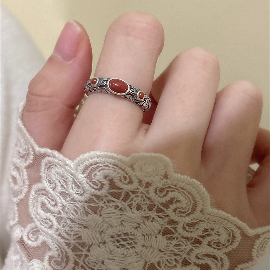 S925 sterling silver Chinese-patterned red agate ring, a retro, aged, niche and versatile traditional Chinese style open ring for women Application Scenario