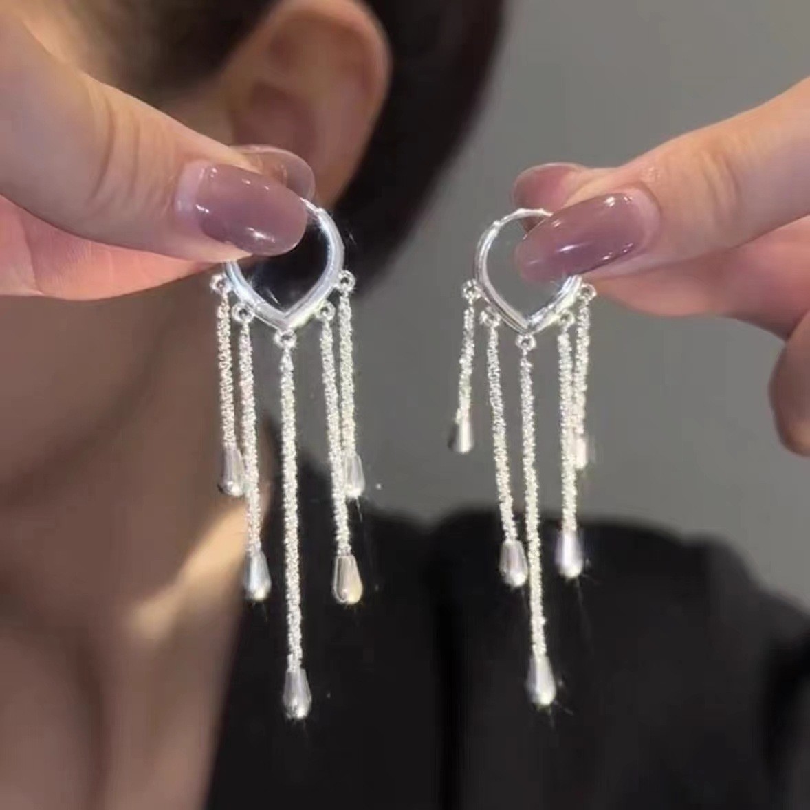 Light luxury and high-end style, versatile European and American long tassel stud earrings, women's ins trendy, individual and fashionable design sense earrings Specification drawing