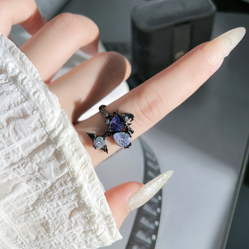 Carnival Party Series: Dark style Devil Wings, sweet and cool purple diamond ring, gender-neutral style punk personality ring trend full figure