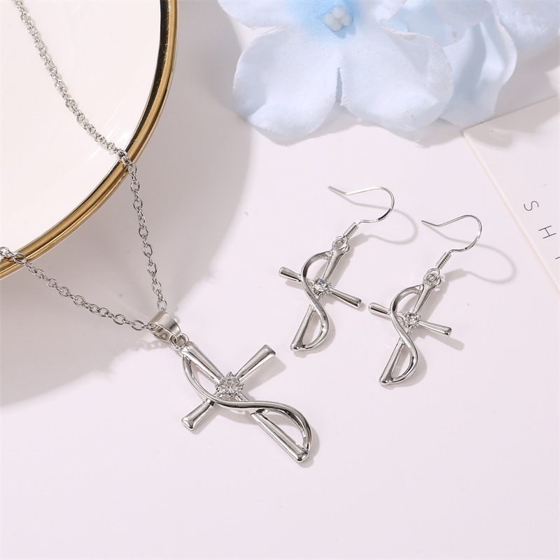 Cross-border best-selling jewelry, elegant cross pendant earrings, cold diamond-encrusted necklace earrings set, factory direct sales Specification drawing