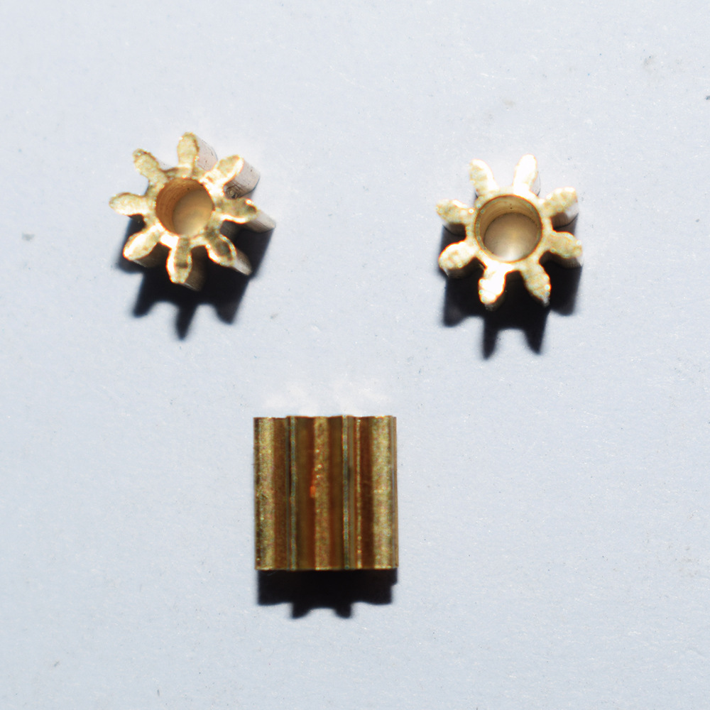 8-tooth copper gear, 0.5 module, 2mm inner diameter, motor spindle gear, toy accessory, 82A metal gear full figure