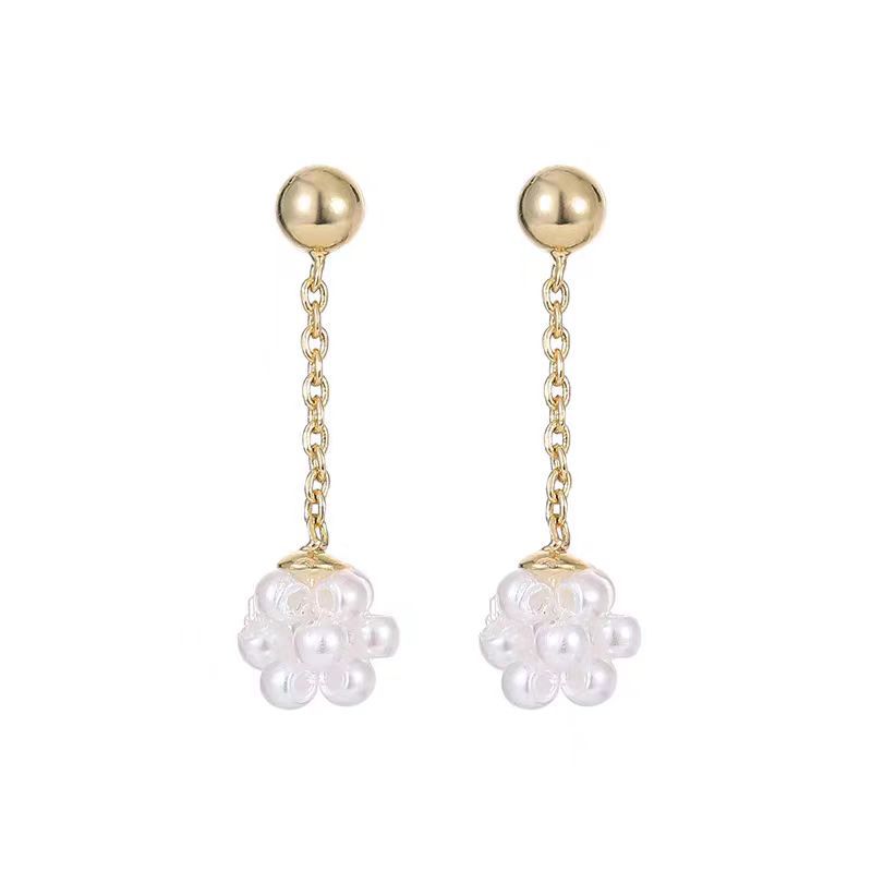 Gentle and elegant mini pearl hoop earrings, long tassels, popular earrings, small and exquisite Japanese and Korean stud earrings and ear clips Item Picture