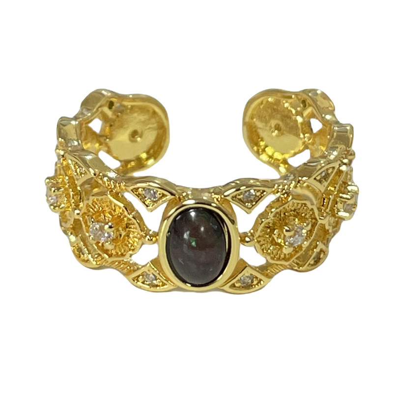 This is a niche retro, sweet and cool, individualistic open-top ring for women. It is fashionable with a hollowed-out design, exuding a light luxury and elegant charm. It is exquisite and versatile, with a high-end feel Item Picture