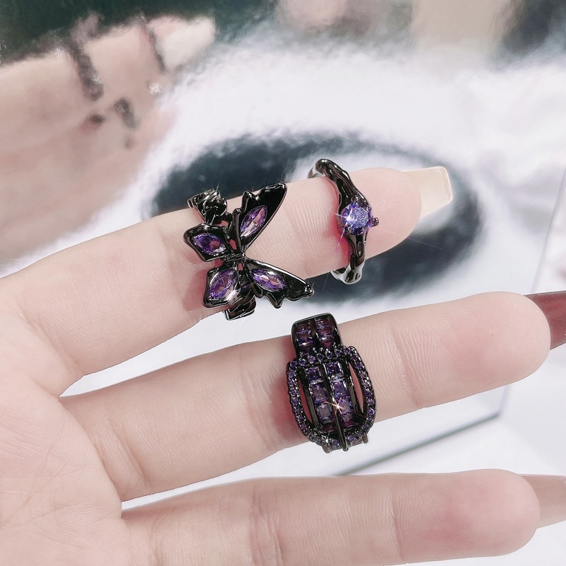 The dark belt buckle purple diamond butterfly opening ring with a niche design sense is a fashionable, unique, sweet, cool and exquisite ring for women Specification drawing