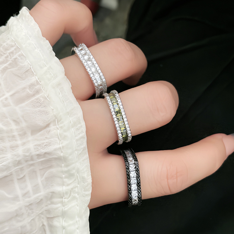 A light luxury and high-end square diamond-encrusted geometric opening ring, a unique and exquisite design with a cold and aloof style for women full figure