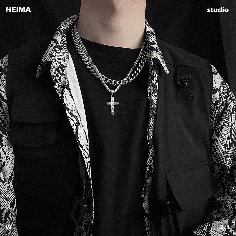 European and American Cuban chain necklaces for men and women, Instagram hip-hop exaggerated titanium steel, no color fading, high street rough style accessories Specification drawing