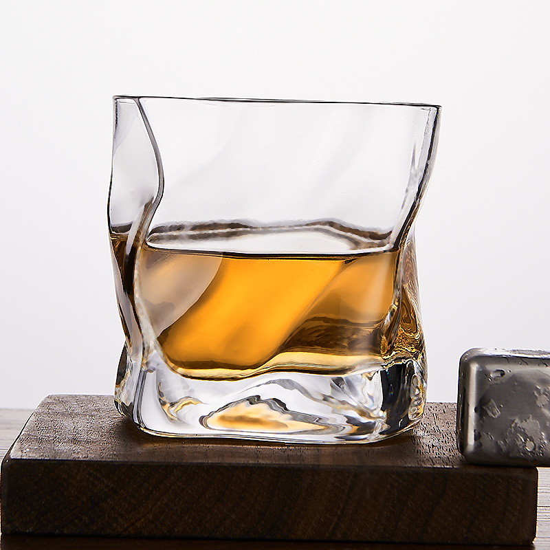 Whisky wine glasses, Western-style wine glasses, high-end wine sets, Japanese beer glasses, glass cups, creative twisted cups, and special-shaped cups Application Scenario