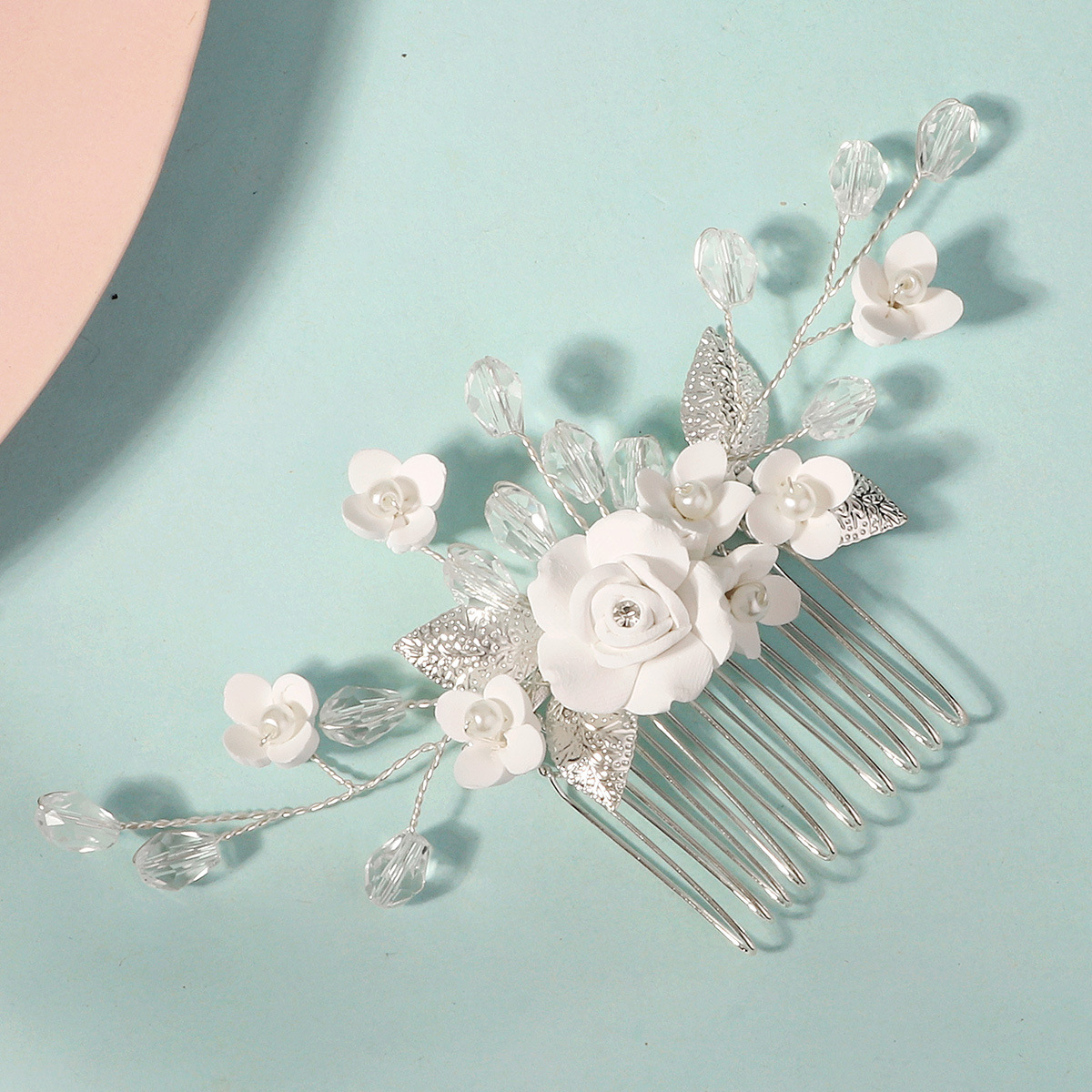 A new Korean version of white soft terracotta flower bridal comb, hand-inlaid diamond crystal flower hair comb, side comb wedding headwear Specification drawing