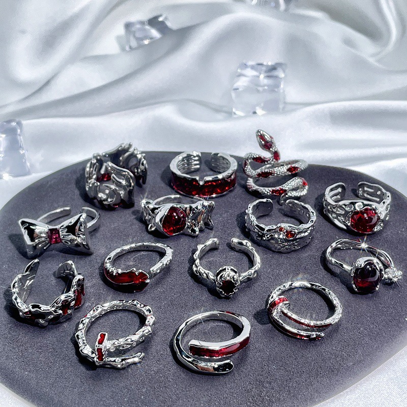 A high-end, light luxury red drip glaze open ring, irregular, fashionable and exquisite, with a cool and individualized style, is an index finger ring details Picture