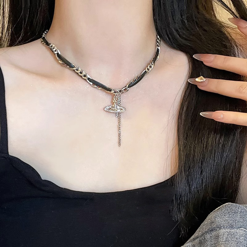 Sweet and cool black leather rope Saturn Planet necklace 2023 new style collarbone chain women's neck accessory necklace details Picture