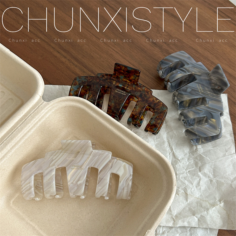 Korean acetate milk coffee texture hair clips, hairpin clips, simple and versatile hair clips, hair accessories, shark clips at the back of the head Specification drawing