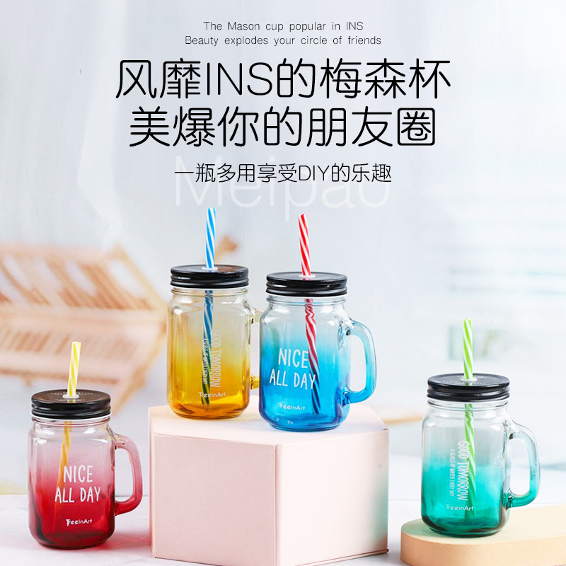 The manufacturer orders a spray-painted rooster glass milk tea bottle with a cold drink flower tea handle and a colored gradient Mason handle straw cup Specification drawing