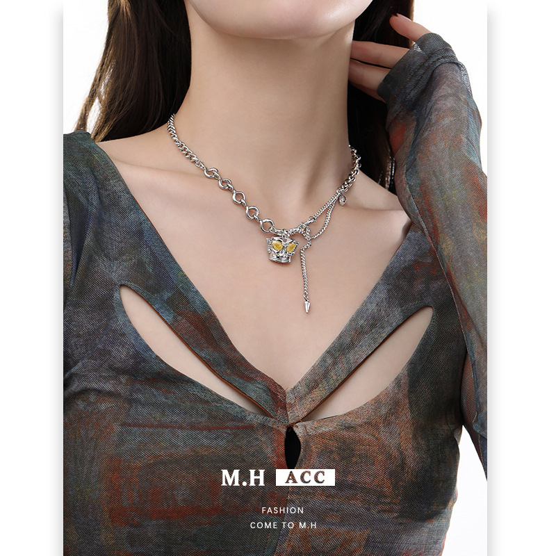 Original golden ice flower zircon necklace that doesn't fade, women's summer high-end collarbone chain new cool style necklace trend details Picture