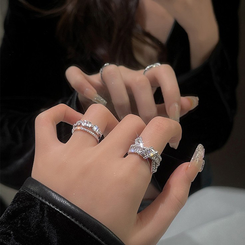 Sweet and cool style light luxury zircon knot open ring, a niche design for women with a high-end feel, a new trendy and individualistic ring Application Scenario