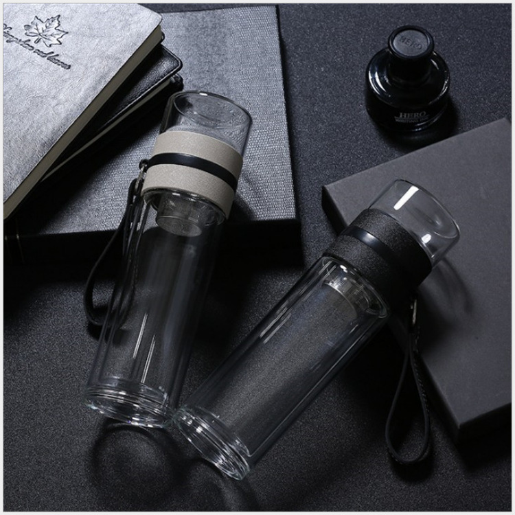 Portable double-layer glass cup with tea and water separation, transparent water cup with a hanging strap, men's business office advertising logo customization Application Scenario