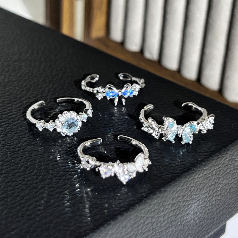 New niche and high-end blue zircon butterfly couple rings for women, light luxury and versatile, cool and simple index finger rings Application Scenario
