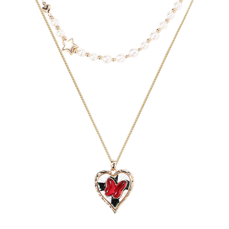 This retro European and American light luxury red butterfly heart necklace is versatile, with a niche and high-end feel. It is a collarbone chain pendant Item Picture