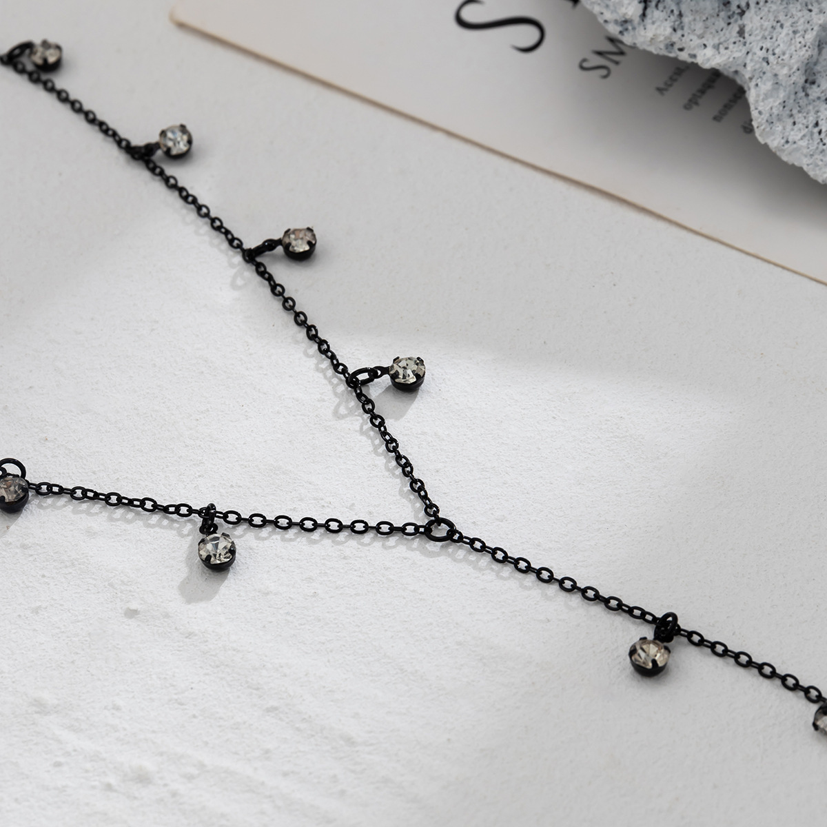 European and American cross-border jewelry, fashionable and elegant water diamond long Y-shaped necklaces, niche sweet and cool chain tassels Specification drawing