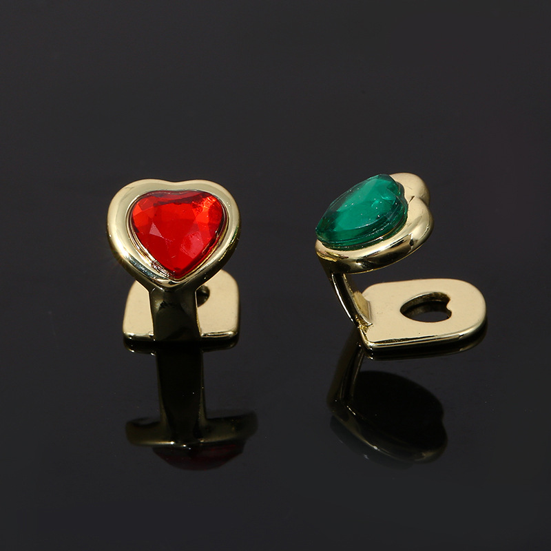 New cross-border best-selling heart-shaped red and green gemstone braces, hip-hop men's and women's personalized gold teeth, rap versatile denture accessories Specification drawing