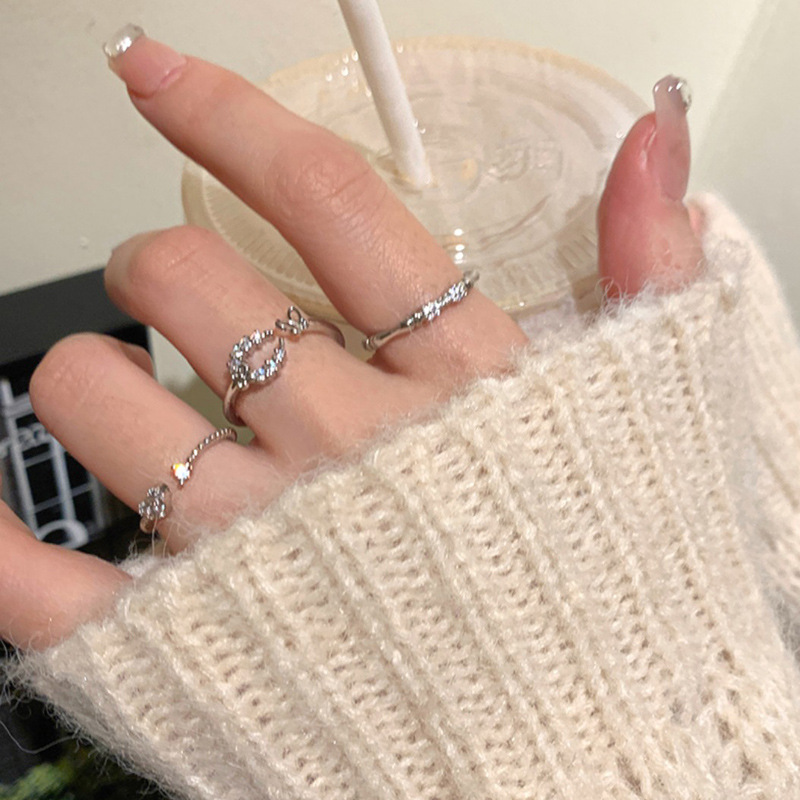 Exquisite and simple heart-shaped moon butterfly opening ring, a unique design for women with a high-end feel, a new and personalized index finger tail ring Specification drawing