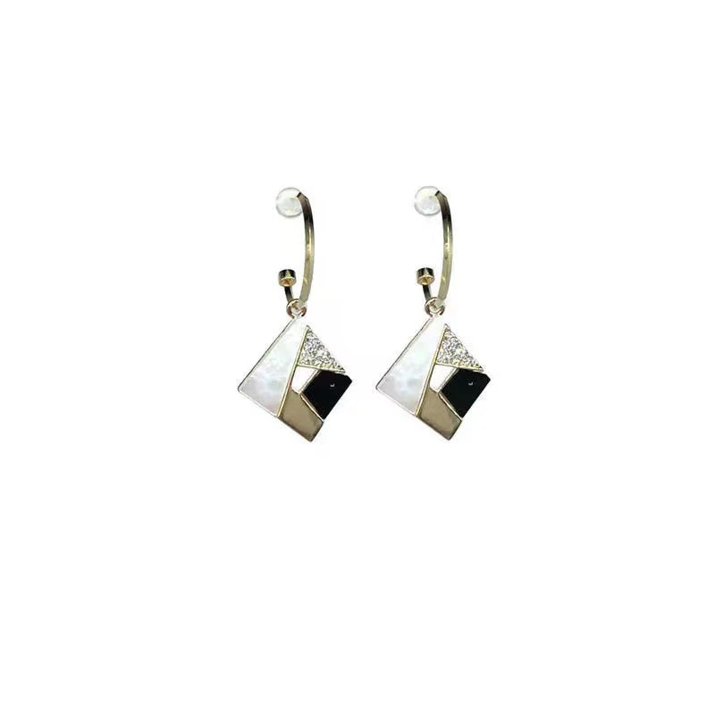 High-end geometric color-blocked earrings, versatile and fashionable for women, cold style ear studs, simple and elegant, internet-famous earrings Item Picture