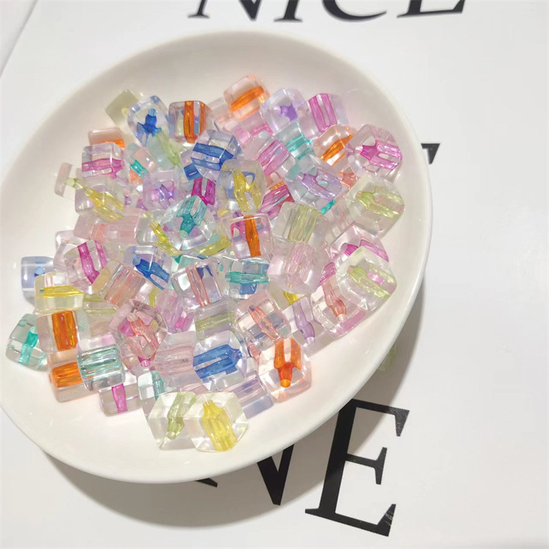 Acrylic square transparent pearl DIY jewelry accessories, bracelet, beaded material, inner color square beads, spacer beads, hair accessory accessories details Picture