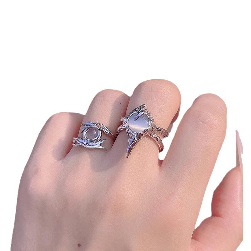A trendy, dark and high-end cat-eye stone open ring for women, featuring a cold and individualistic style, is fashionable and exquisite Item Picture