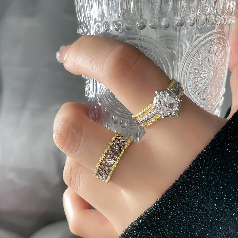 Italian high-end lace-trimmed two-color diamond-encrusted hollowed-out ring, adjustable for women, light luxury, versatile and exquisite ring full figure