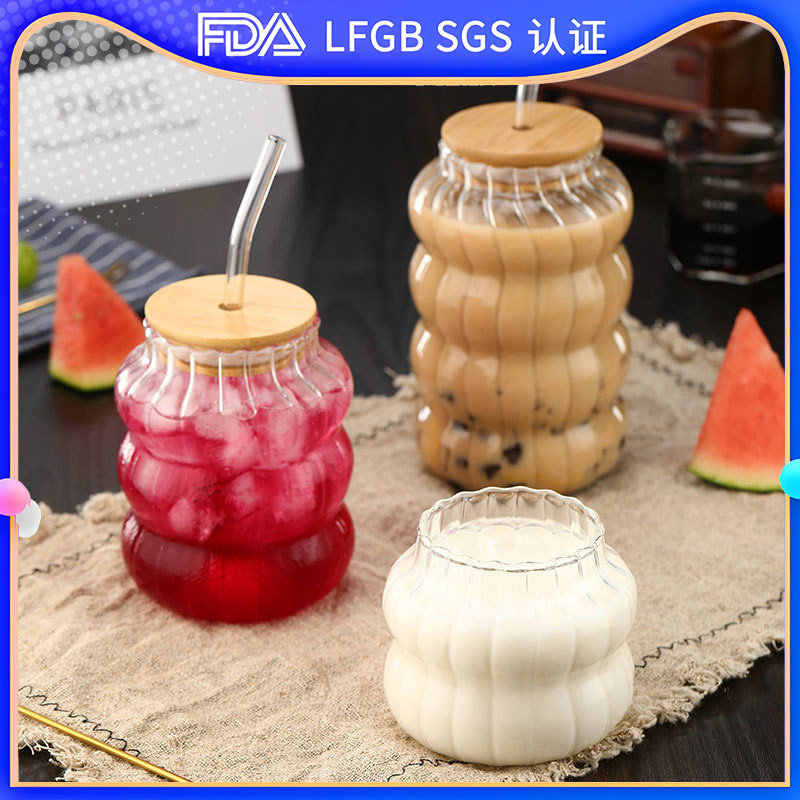 Large-capacity cold drink cup, coffee cup, transparent glass cup, vertical pattern chubby caterpillar straw cup, water cup full figure