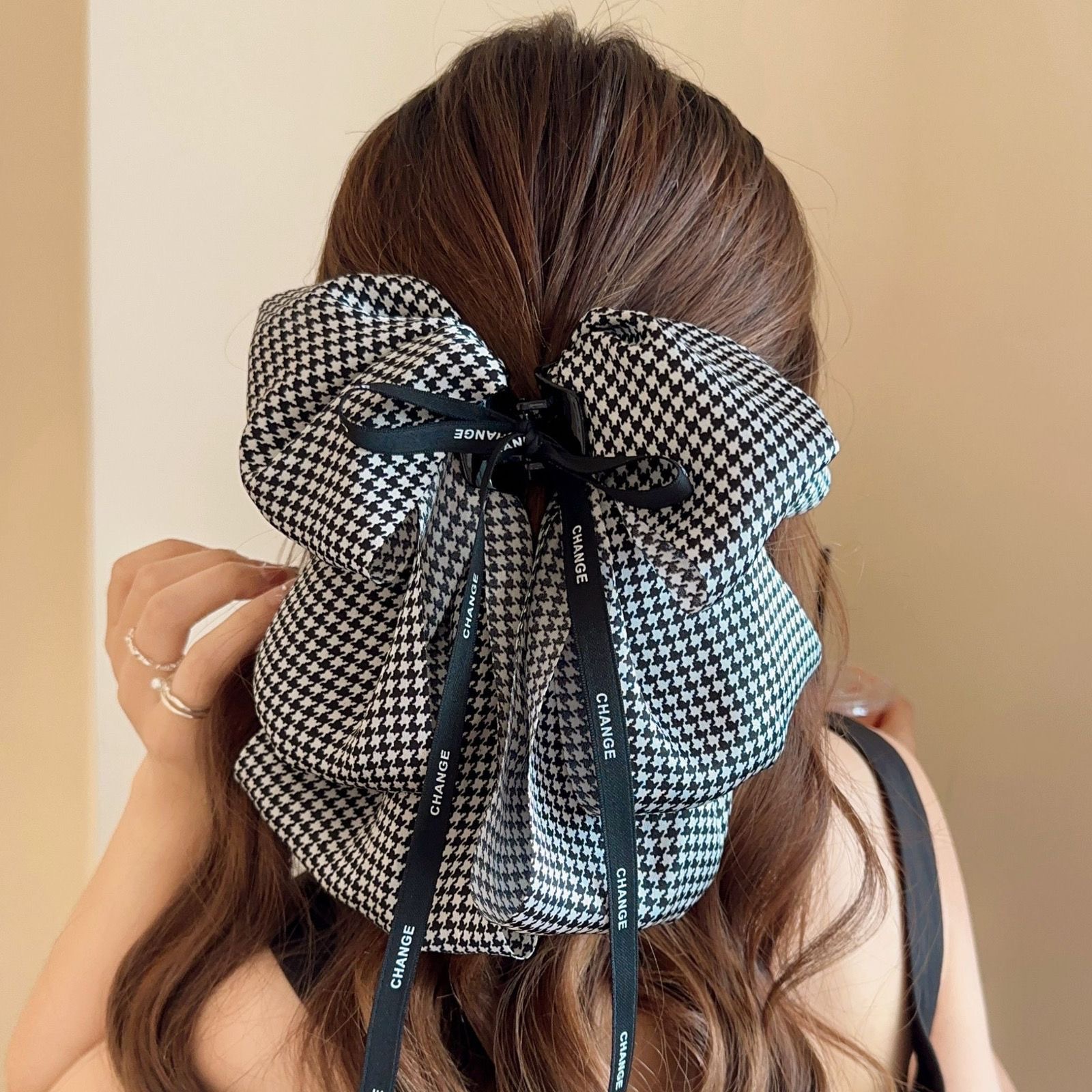 Korean-style super fairy thousand-bird checkered multi-layer bow grab clip with a high-end feel, semi-tied hair bun shark clip at the back of the head Specification drawing