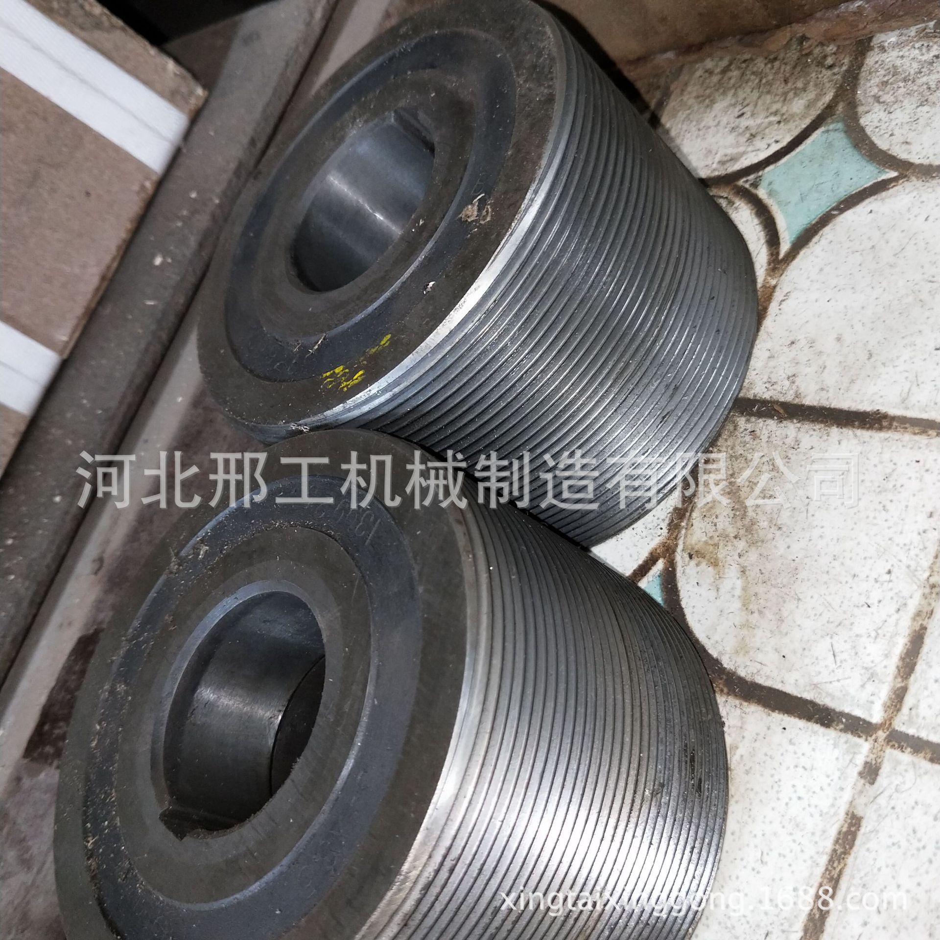 Thread rolling wheel dies, thread rolling wheels of various pitches, thread rolling dies, 54-hole and 75-hole thread rolling machine parts Specification drawing