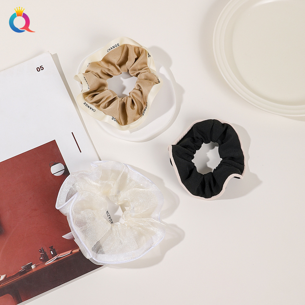 Qiyue Cross-border Pig Intestine Hair Band Simple Hair Tie Rubber Band ins High Appearance Level Hair Tie Intestine Band wholesale Application Scenario