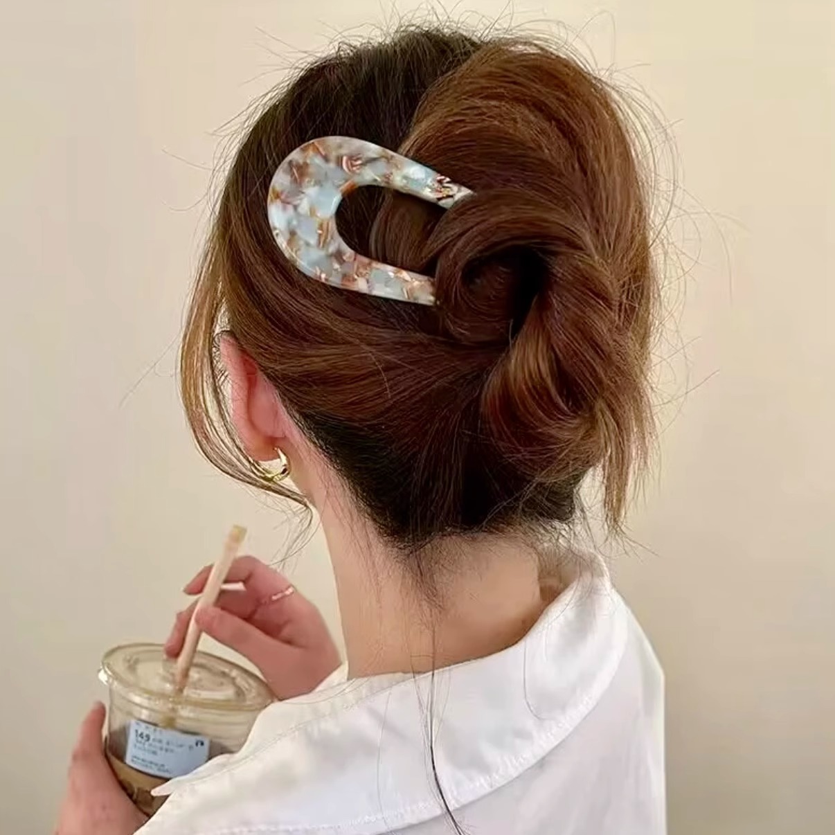 U-shaped acetate hairpin, a high-end feminine bun hairpin, simple and modern hairpin headwear, versatile ins hairpin Application Scenario