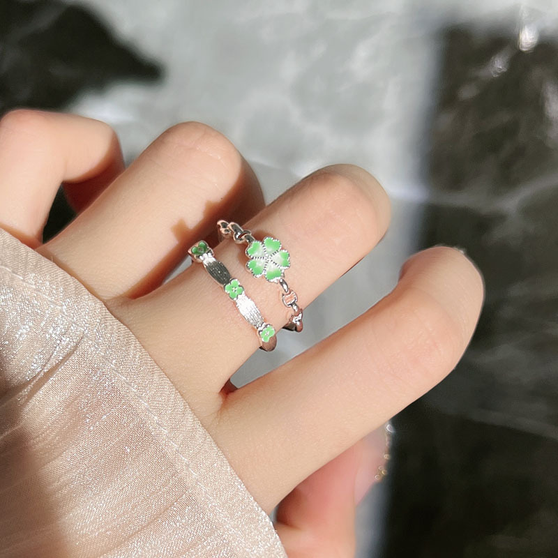 This forest-themed, fresh green gradient flower fashionable open ring is a simple and versatile index finger ring with a cold and elegant style for women details Picture