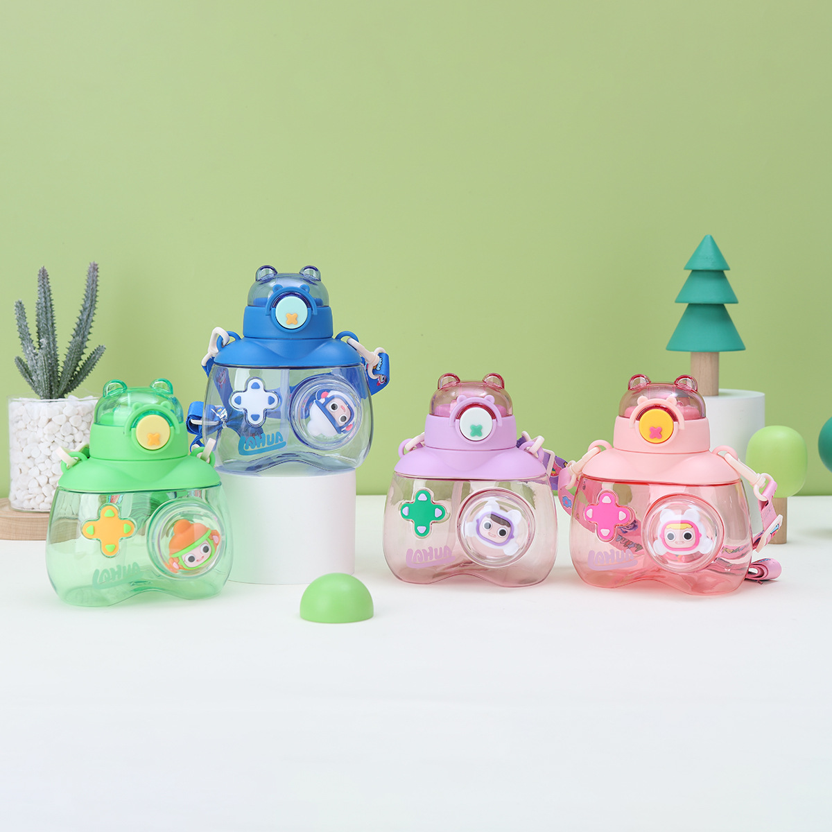 The new cartoon water cup has a high appearance level, is cute with a straw, is a portable large-capacity plastic cup for children, and is a summer student cup full figure